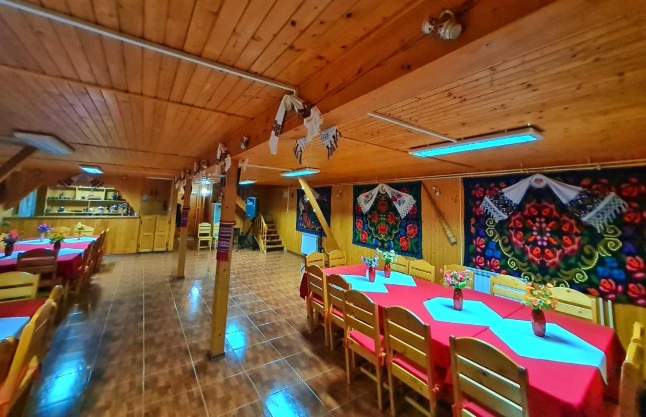 Pensiunea Sanziana Hotel Орадеа Екстериор снимка